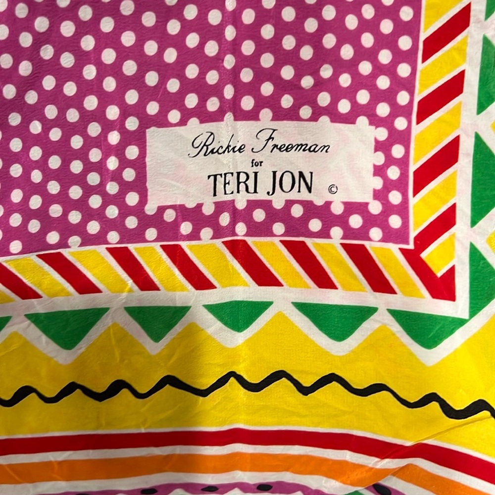 Rickie Freeman for Teri Jon scarf /wrap
